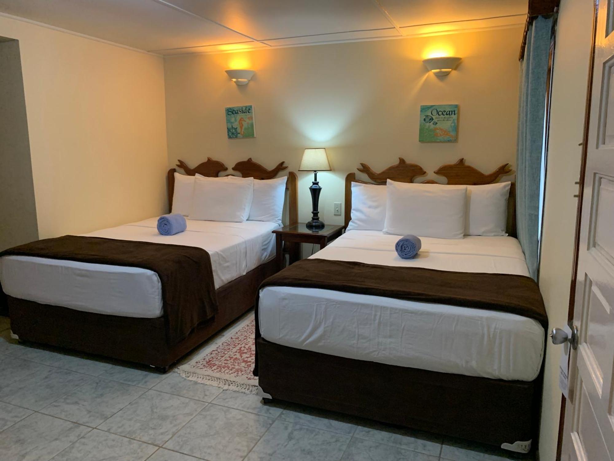 Blue Marlin Beach Resort Дангрига Экстерьер фото