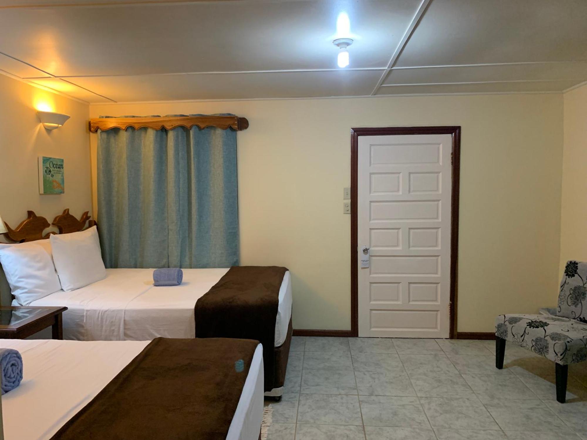 Blue Marlin Beach Resort Дангрига Номер фото